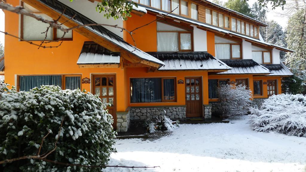 Apart De La Plaza Villa La Angostura Exterior photo